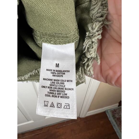 Aeropostale Khaki Green Cropped Raw Hem Button Down Jacket Medium Utility - Picture 4 of 7